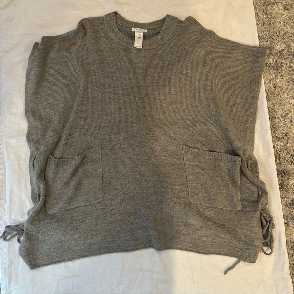 Gray poncho sweater-oversized fit